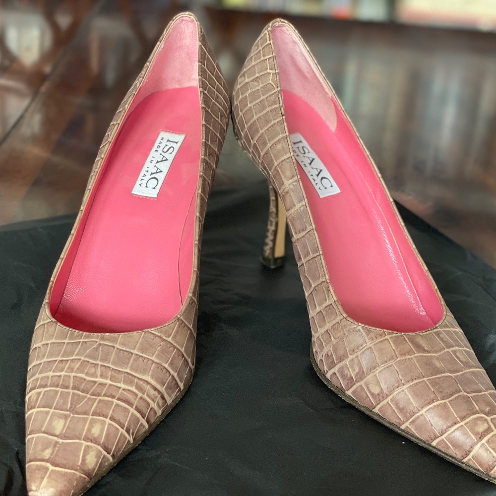Isaac Mizrahi Leather Pumps